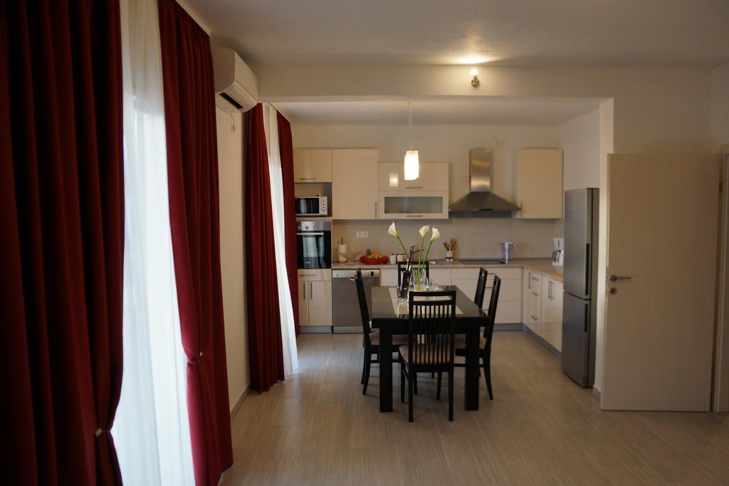 Apartments Kadulja Trogir Room photo